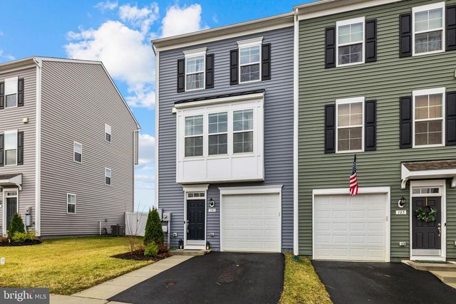 101 UNION RIDGE DR, Charles Town, WV 25414