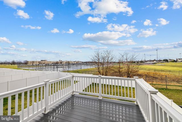 101 UNION RIDGE DR, Charles Town, WV 25414