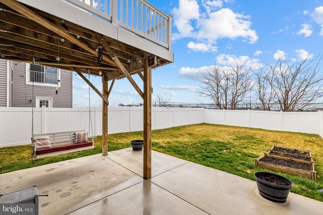 101 UNION RIDGE DR, Charles Town, WV 25414