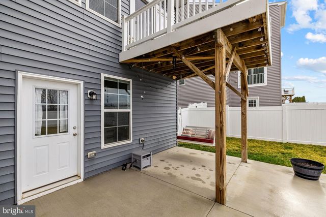 101 UNION RIDGE DR, Charles Town, WV 25414