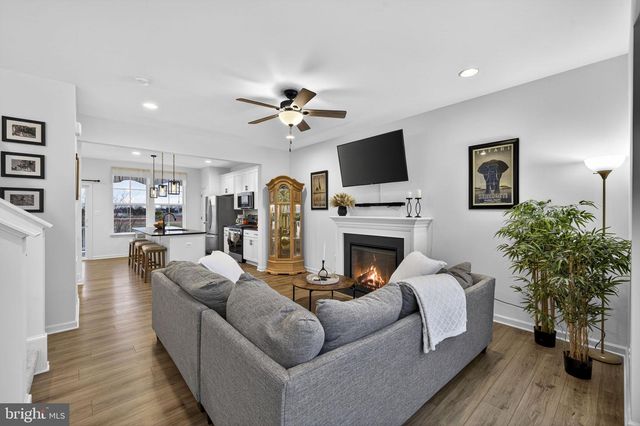 101 UNION RIDGE DR, Charles Town, WV 25414