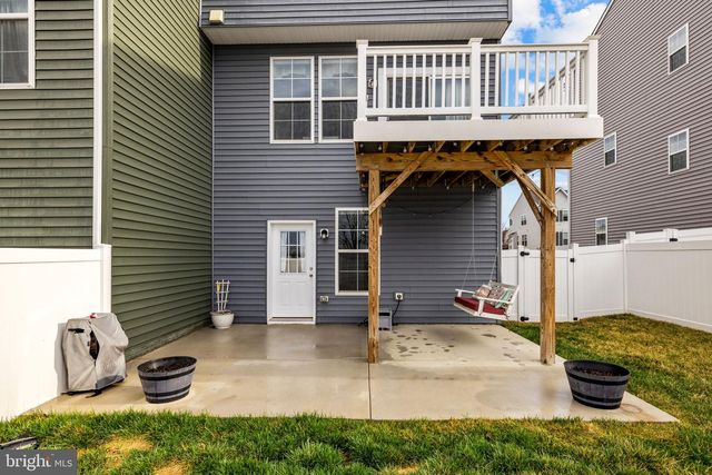 101 UNION RIDGE DR, Charles Town, WV 25414