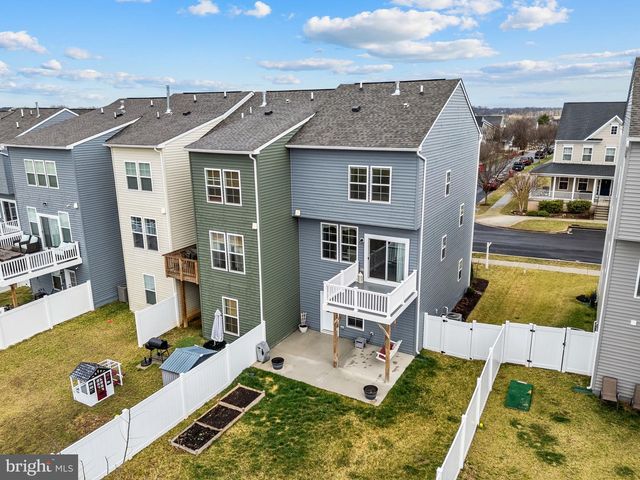 101 UNION RIDGE DR, Charles Town, WV 25414