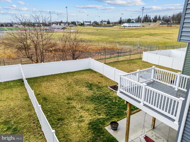 101 UNION RIDGE DR, Charles Town, WV 25414