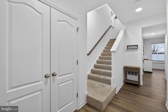 101 UNION RIDGE DR, Charles Town, WV 25414