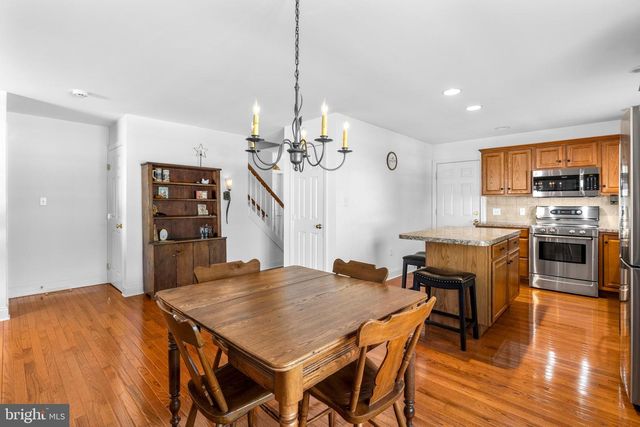 2 WATER LEAF RD, Lancaster, PA 17603