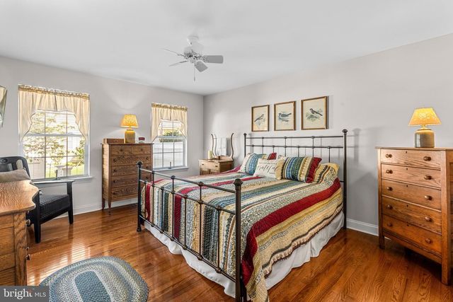 2 WATER LEAF RD, Lancaster, PA 17603