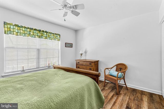 2 WATER LEAF RD, Lancaster, PA 17603
