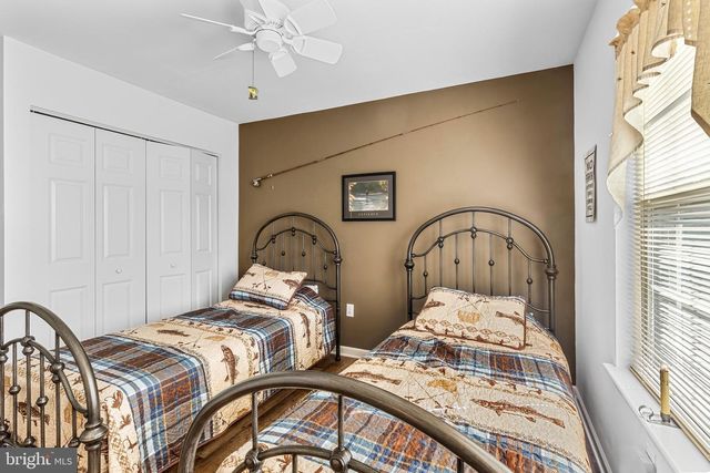 2 WATER LEAF RD, Lancaster, PA 17603