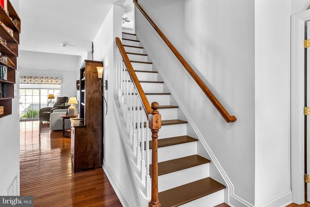2 WATER LEAF RD, Lancaster, PA 17603