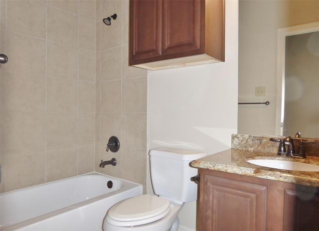 10225 Wood Fern Court, Conroe, TX 77385