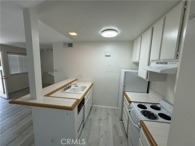 26172 Sanz B213, Mission Viejo, CA 92691