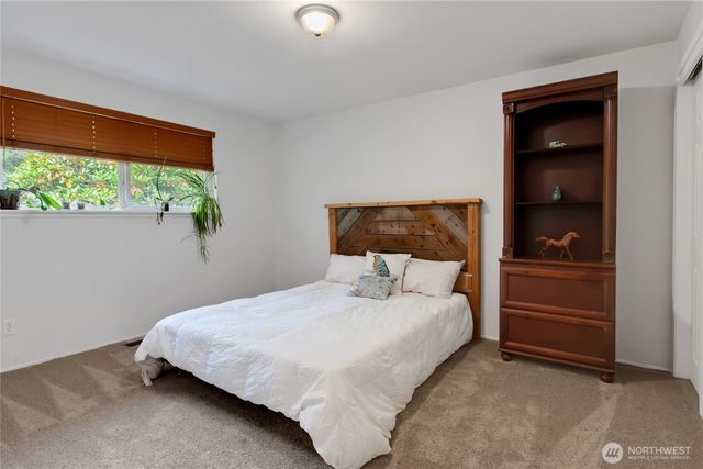 11013 Lundstrom Drive SW, Lakewood, WA 98498