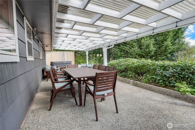 11013 Lundstrom Drive SW, Lakewood, WA 98498