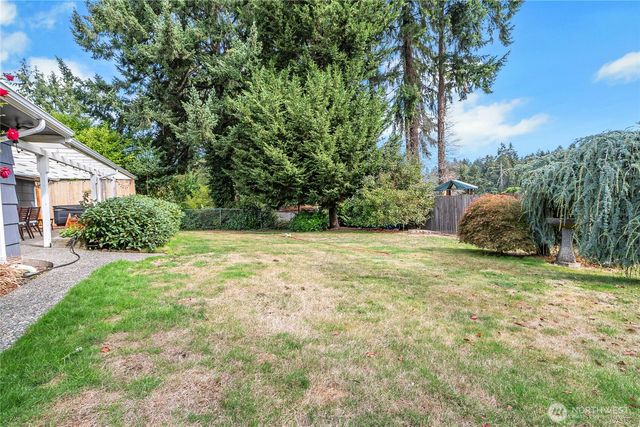 11013 Lundstrom Drive SW, Lakewood, WA 98498