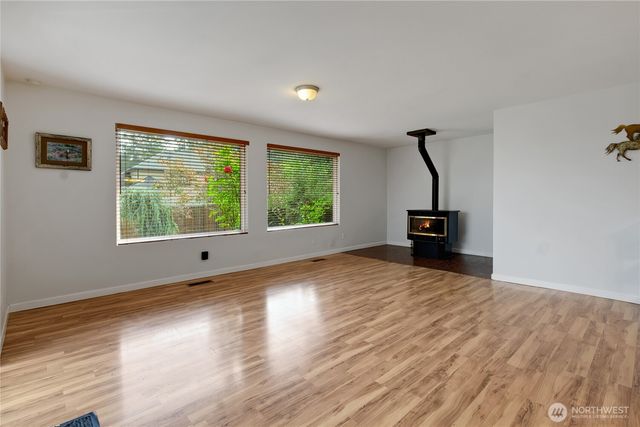 11013 Lundstrom Drive SW, Lakewood, WA 98498