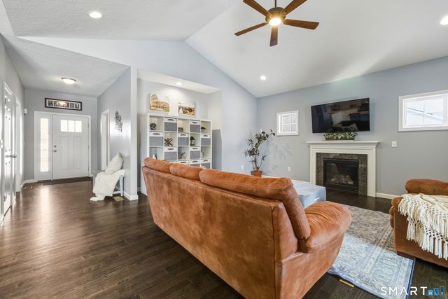 4 Jessie Lane, East Windsor, CT 06016