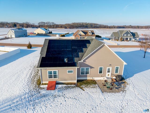 4 Jessie Lane, East Windsor, CT 06016