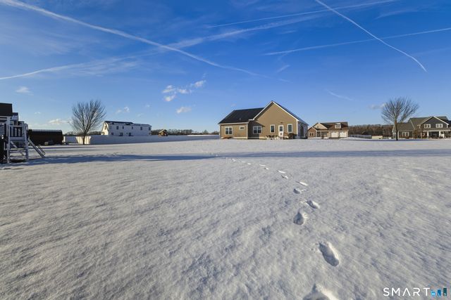 4 Jessie Lane, East Windsor, CT 06016