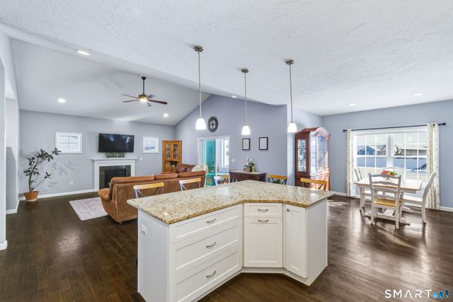 4 Jessie Lane, East Windsor, CT 06016