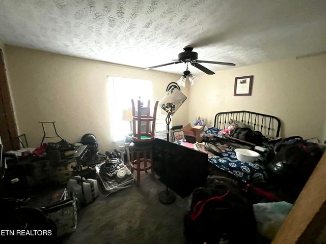 2736 Cedar Bluff Rd, Sevierville, TN 37876