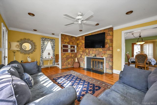 33-35 150th Place, Flushing, NY 11354