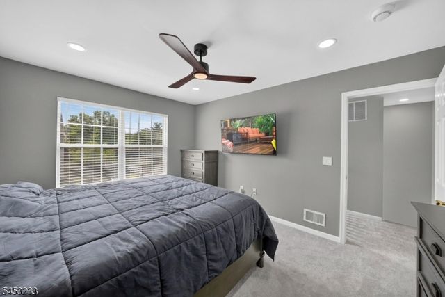 19 Mindy Dr, Franklin Twp., NJ 08873
