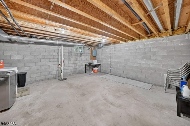 19 Mindy Dr, Franklin Twp., NJ 08873