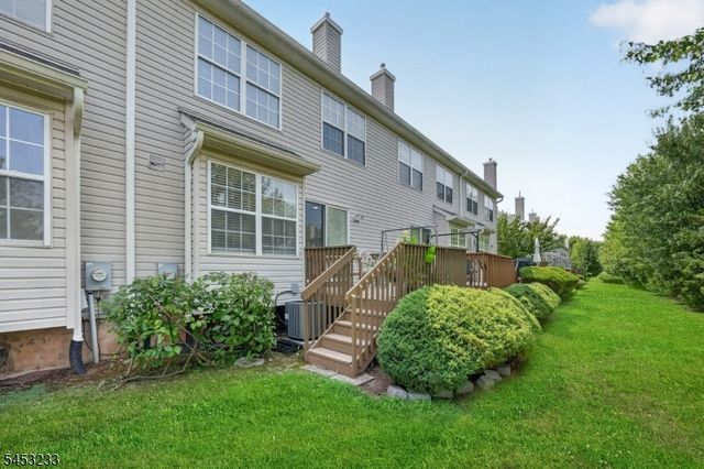 19 Mindy Dr, Franklin Twp., NJ 08873