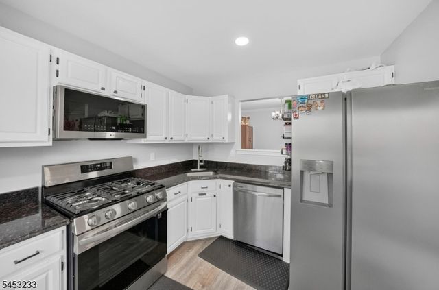 19 Mindy Dr, Franklin Twp., NJ 08873