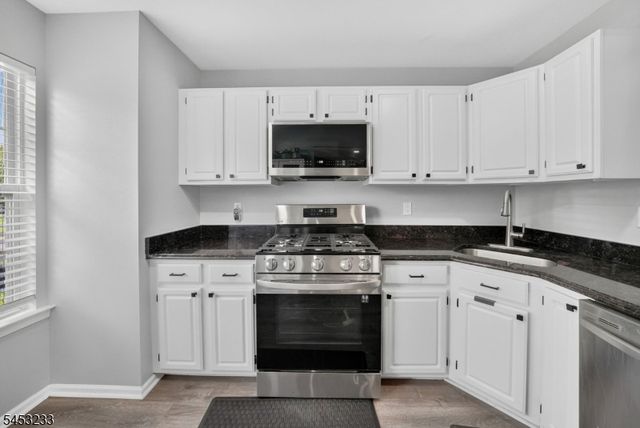 19 Mindy Dr, Franklin Twp., NJ 08873