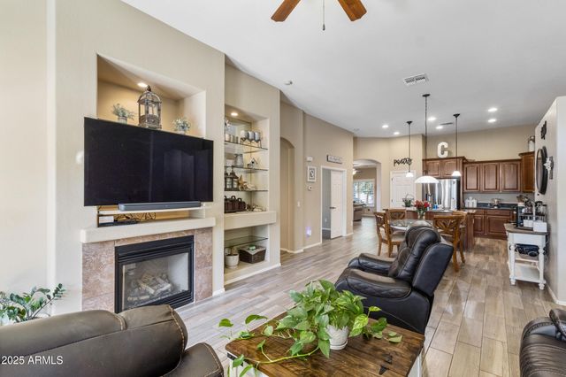 44545 W VINEYARD Street, Maricopa, AZ 85139