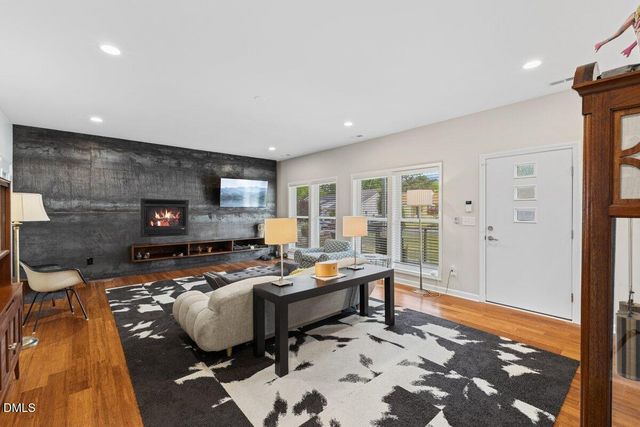 208 Baggett Avenue, Raleigh, NC 27604