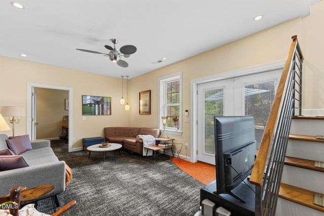 208 Baggett Avenue, Raleigh, NC 27604