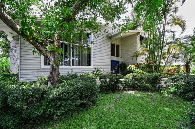 14279 85TH AVENUE, Seminole, FL 33776