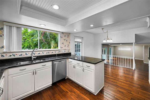 14279 85TH AVENUE, Seminole, FL 33776
