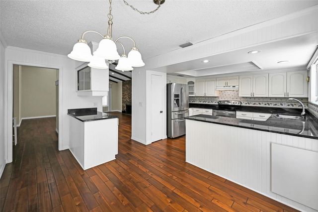 14279 85TH AVENUE, Seminole, FL 33776