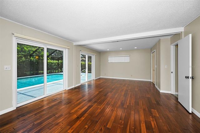 14279 85TH AVENUE, Seminole, FL 33776
