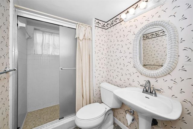 14279 85TH AVENUE, Seminole, FL 33776