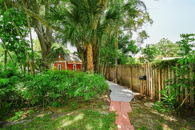 14279 85TH AVENUE, Seminole, FL 33776