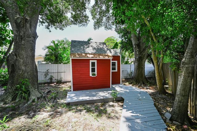 14279 85TH AVENUE, Seminole, FL 33776