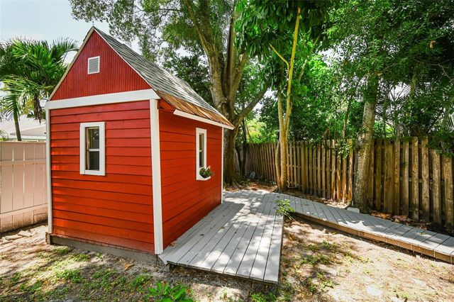 14279 85TH AVENUE, Seminole, FL 33776