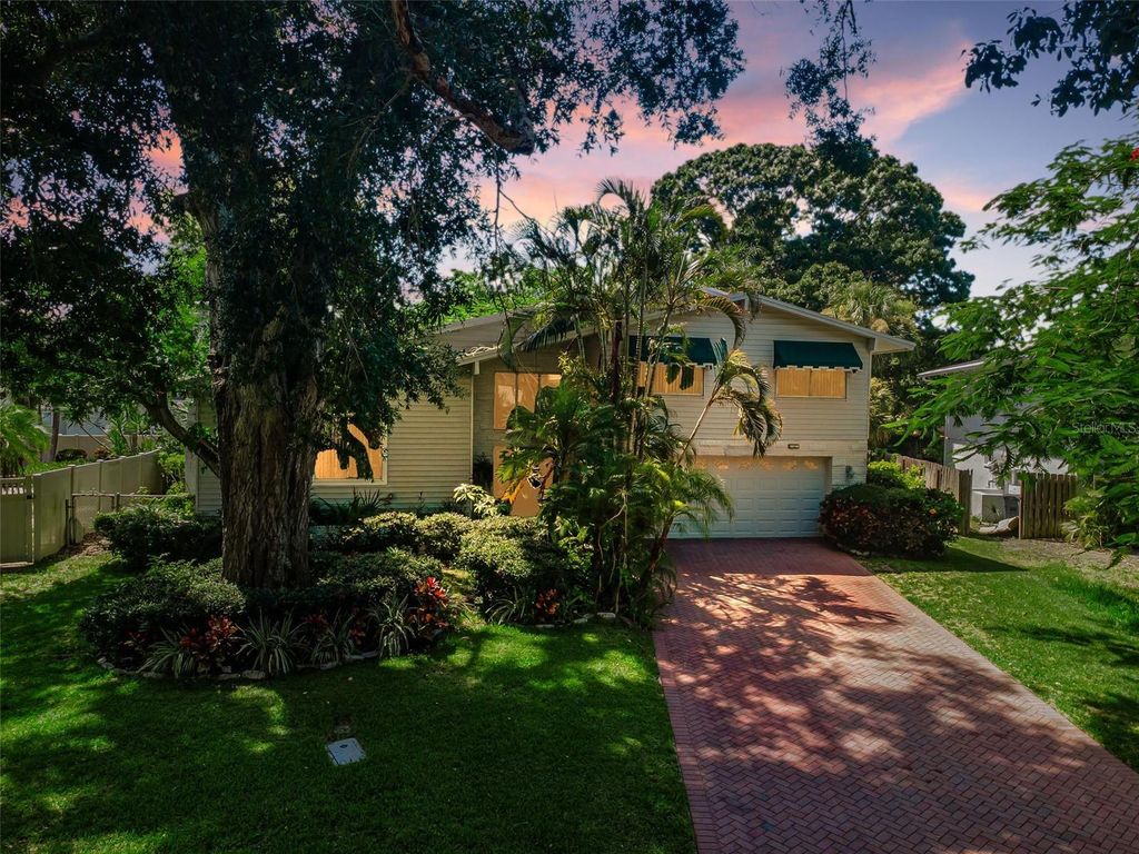 14279 85TH AVENUE, Seminole, FL 33776