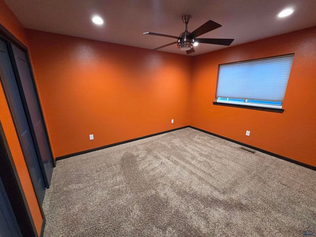 5649 COAL BANK DR, Rapid City, SD 57701