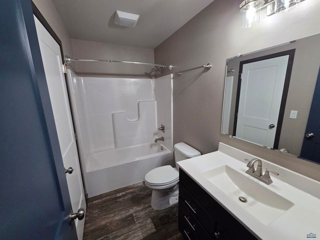 5649 COAL BANK DR, Rapid City, SD 57701