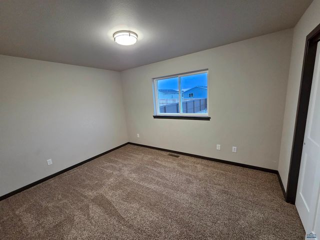 5649 COAL BANK DR, Rapid City, SD 57701