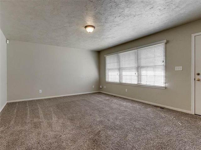 10216 Lyndon Road, Oklahoma City, OK 73120