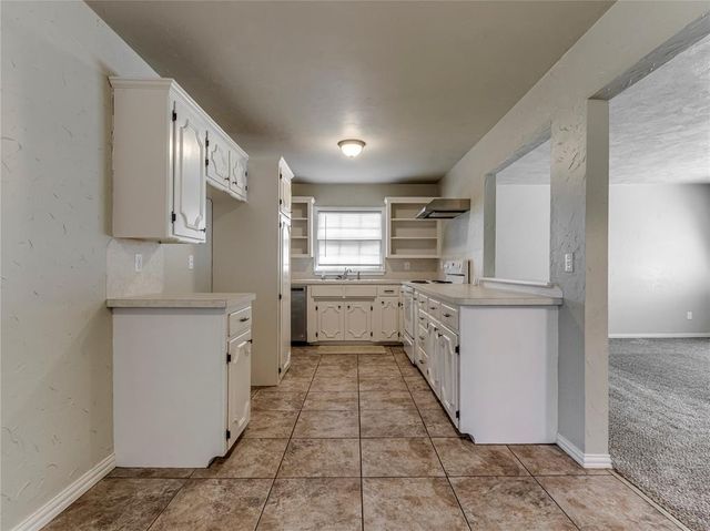 10216 Lyndon Road, Oklahoma City, OK 73120