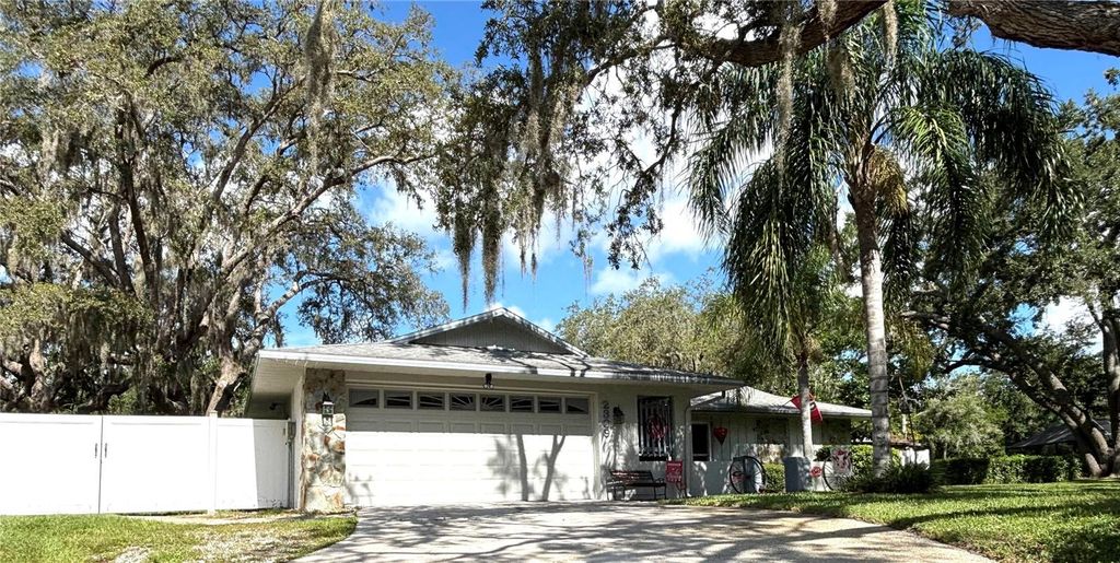 Image 1 of property listing at 2309 WOODBEND CIRCLE, New Port Richey, FL 34655