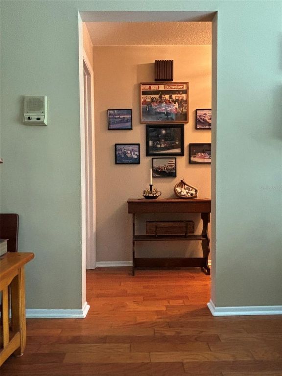 Image 6 of property listing at 2309 WOODBEND CIRCLE, New Port Richey, FL 34655